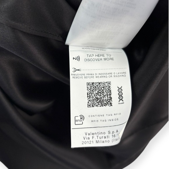 NWT Valentino Garavani Black Silk Satin Gown Le Noir Fall 24 $11,500 - Size US 8 - Picture 14 of 16